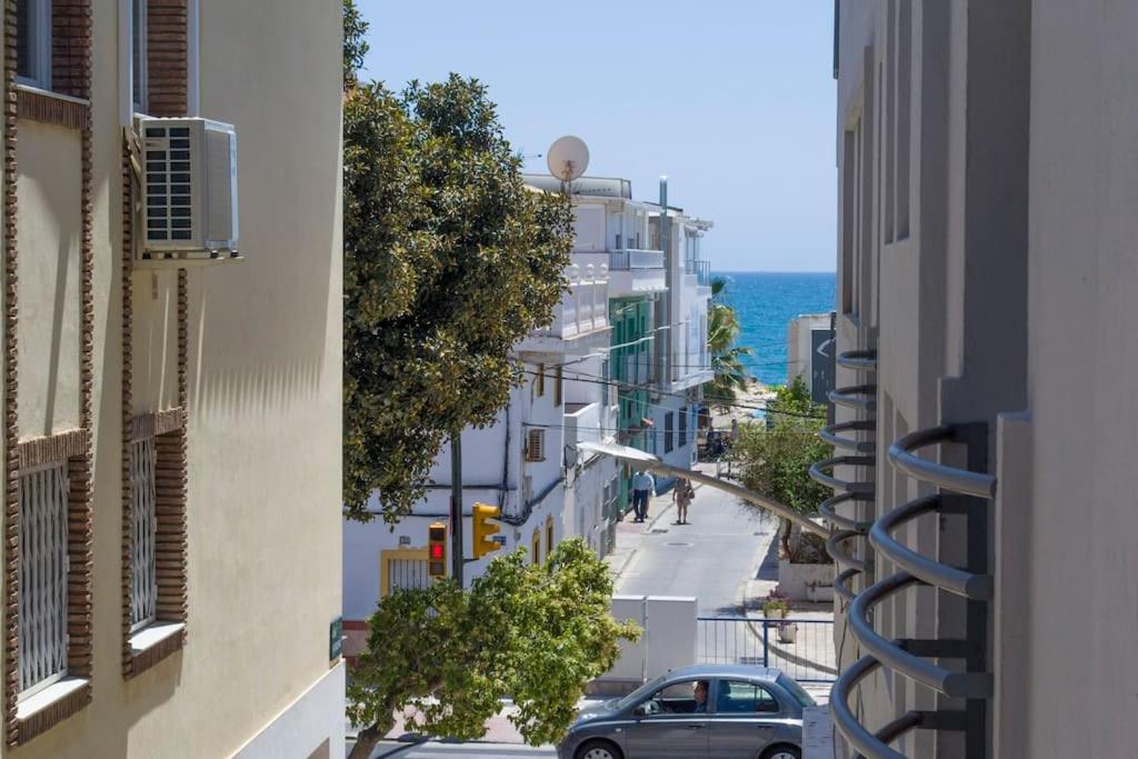 Apartment At The Beach マラガ エクステリア 写真